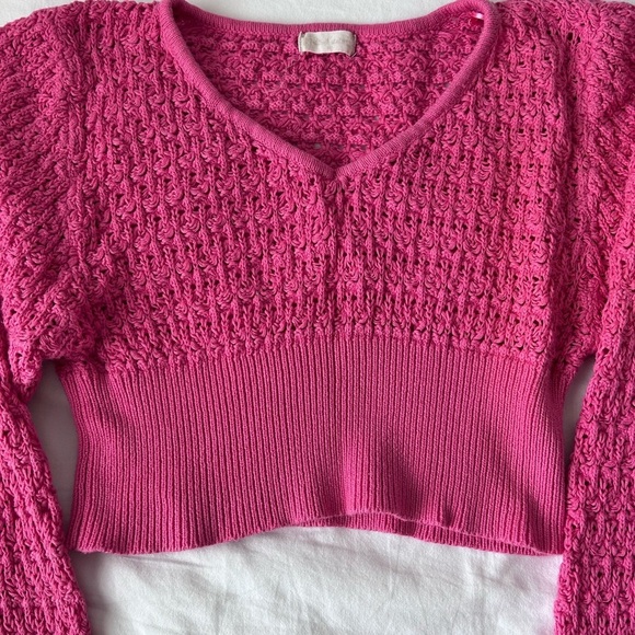 Alter’d state cropped pink knit sweater - Picture 2 of 3